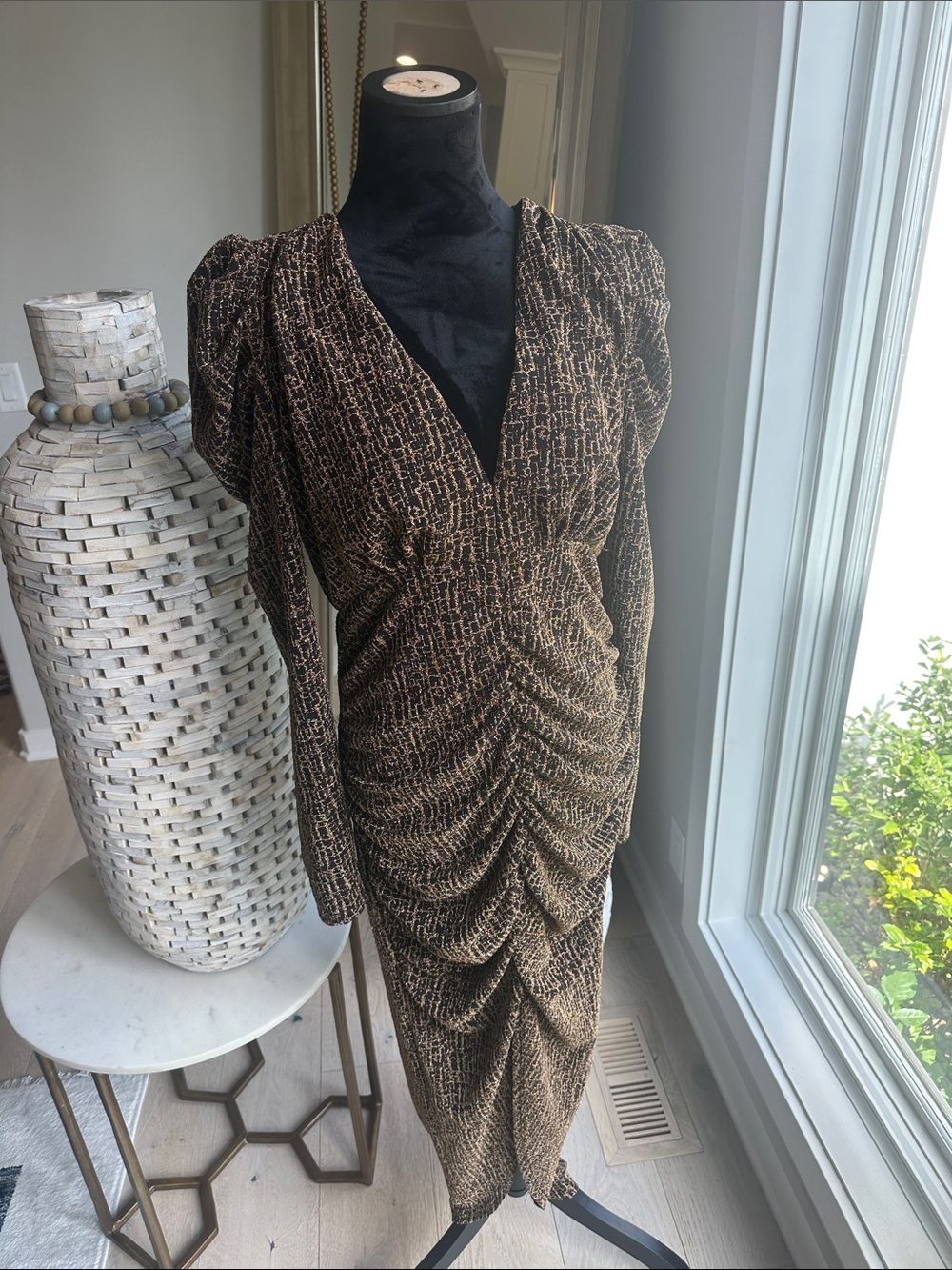 Lulu's Black and Gold Textured Ruched Long Sleeve Midi Dress